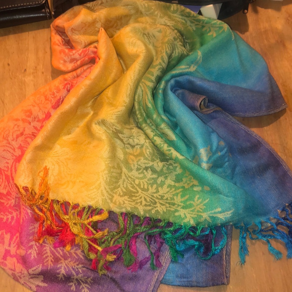 Multicolor scarf